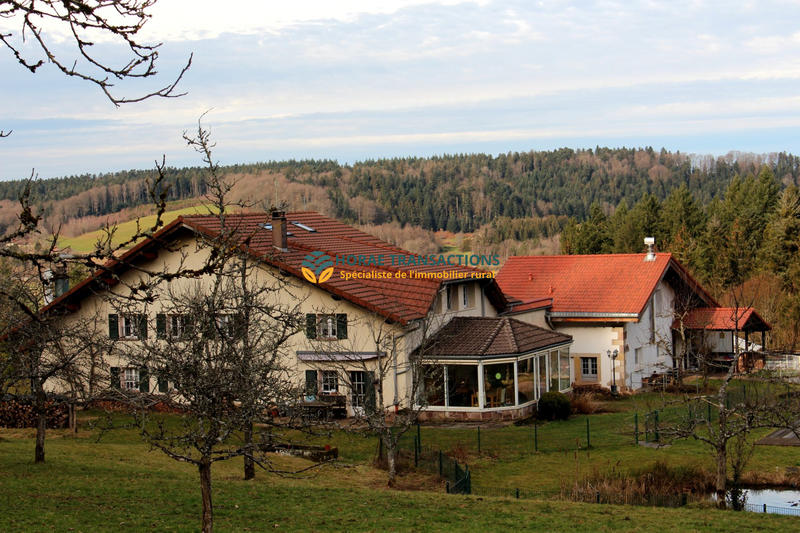 Maison - 323 m² - 15 pièces