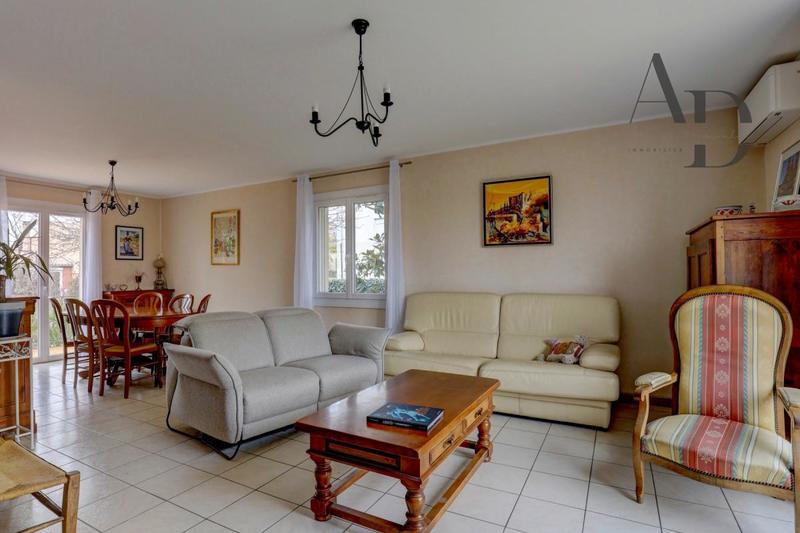 Maison - 111 m² - 5 pièces