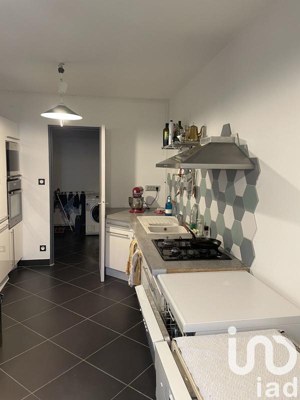 Appartement - 80 m² - 3 pièces