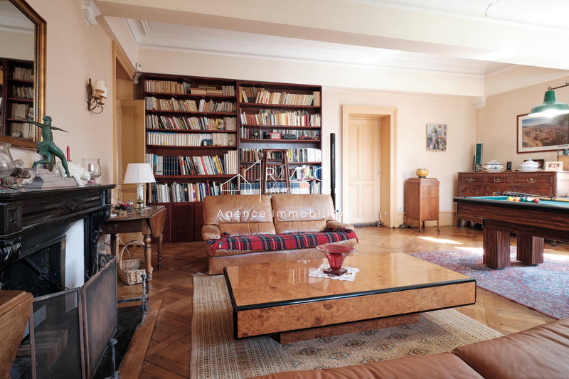 Bastide - 313 m² - 10 pièces