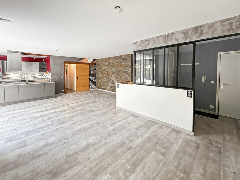 Appartement - 106 m² - 5 pièces