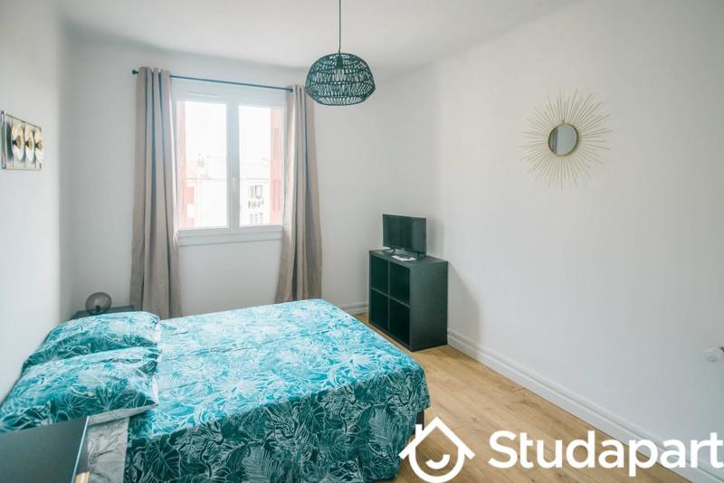 Chambre - 12 m² - 1 pièce