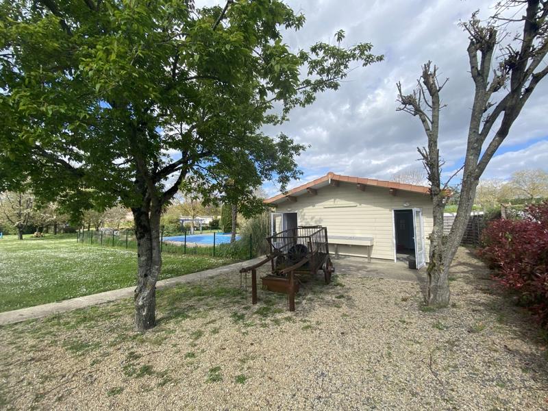 Terrain - 34 073 m²