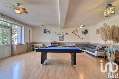 Maison de village - 332 m² - 14 pièces