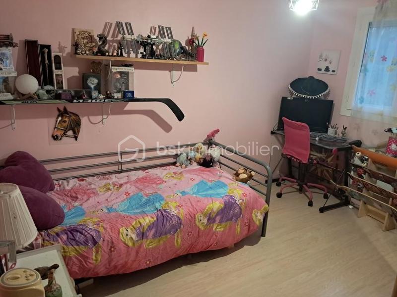 Maison - 95 m² - 5 pièces