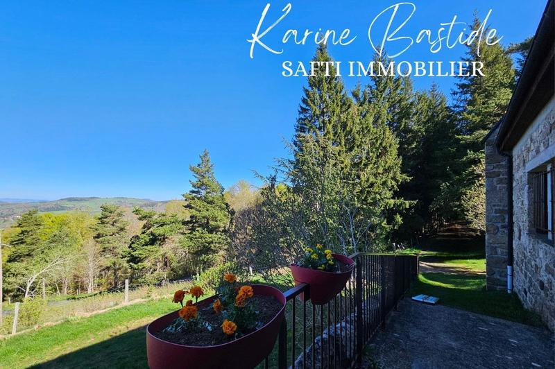 Maison - 240 m² - 11 pièces