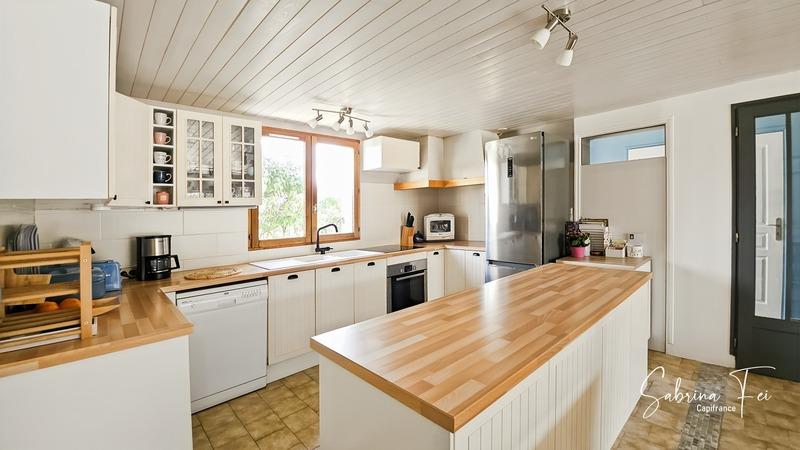 Maison - 110 m² - 4 pièces