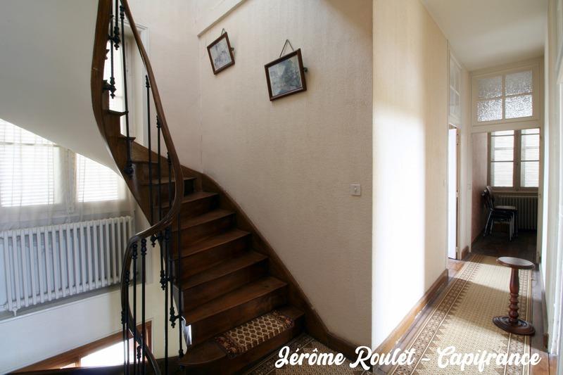 Maison en pierre - 221 m² - 8 pièces