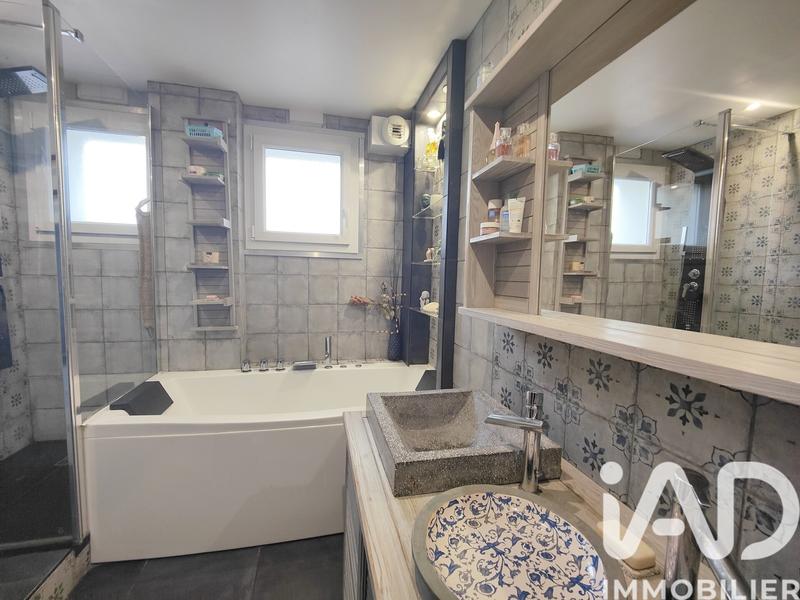 Appartement - 79 m² - 4 pièces