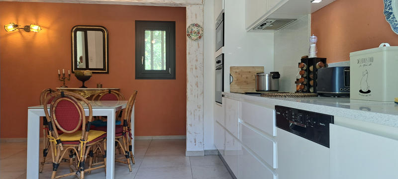 Maison - 180 m² - 6 pièces