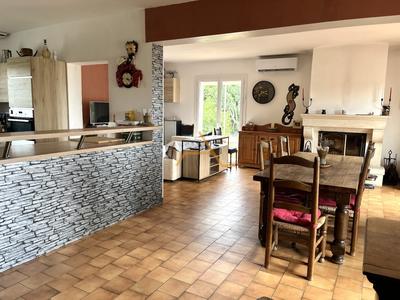 Villa - 195 m² - 7 pièces