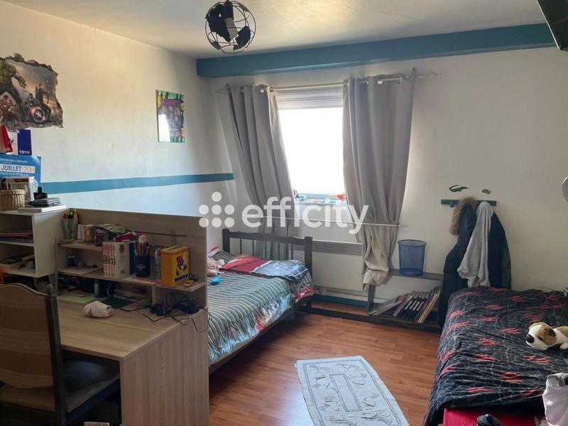 Immeuble - 130 m² - 7 pièces