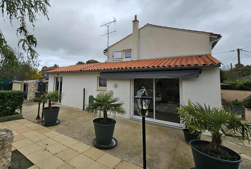 Maison traditionnelle - 116 m² - 4 pièces