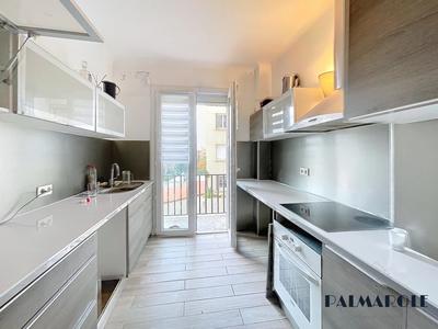 Appartement - 72 m² - 3 pièces