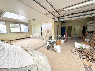 Appartement - 176 m² - 5 pièces