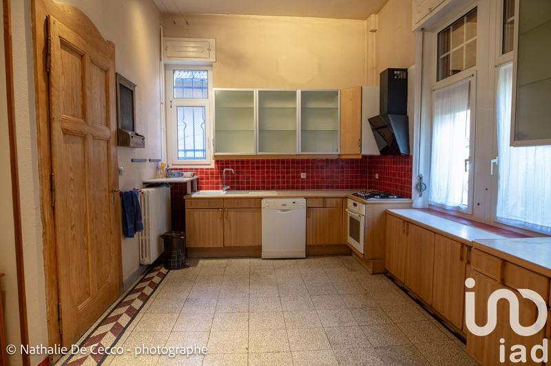 Maison - 288 m² - 8 pièces