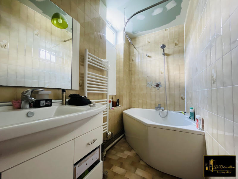 Maison - 162 m² - 8 pièces