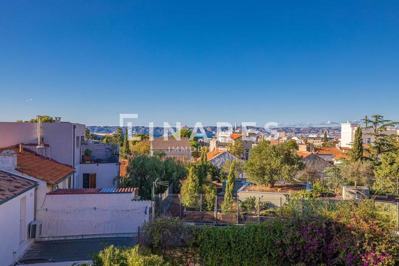 Appartement - 100 m² - 4 pièces