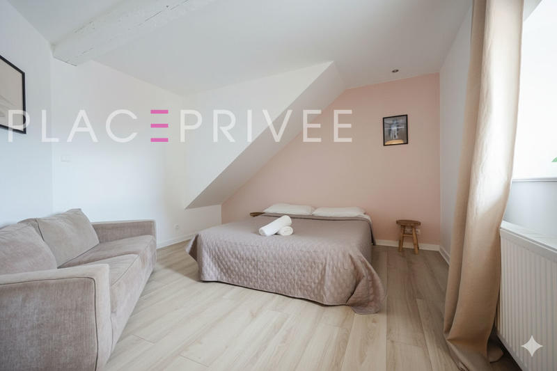 Maison - 200 m² - 6 pièces