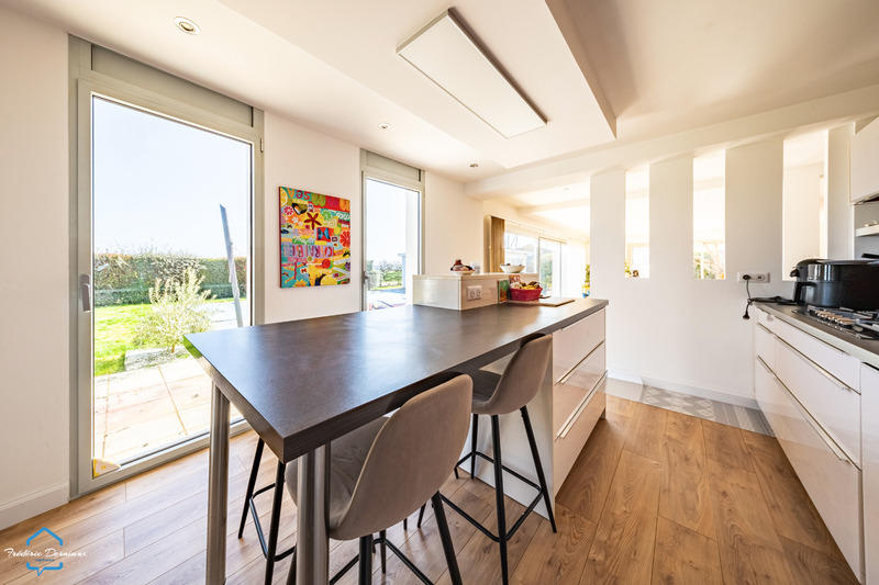 Maison - 174 m² - 6 pièces