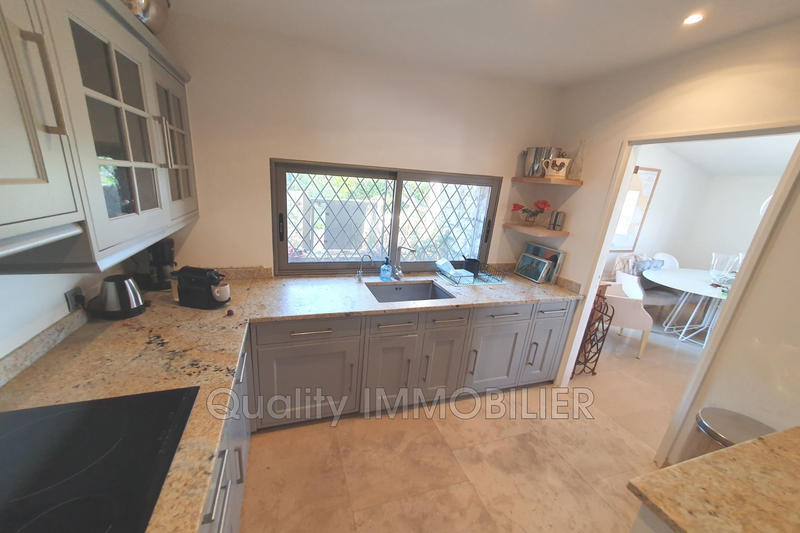 Maison - 150 m² - 4 pièces