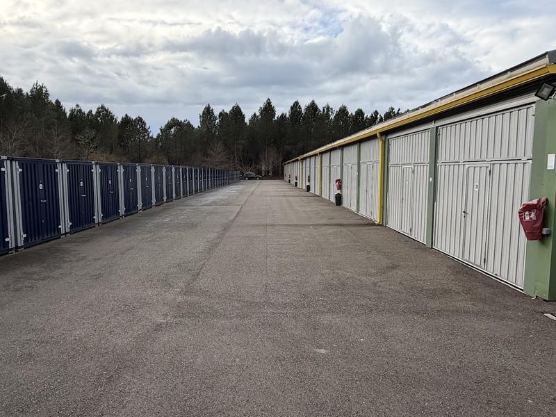 Entrepôt - 5 415 m²