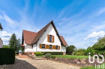 Maison - 365 m² - 11 pièces