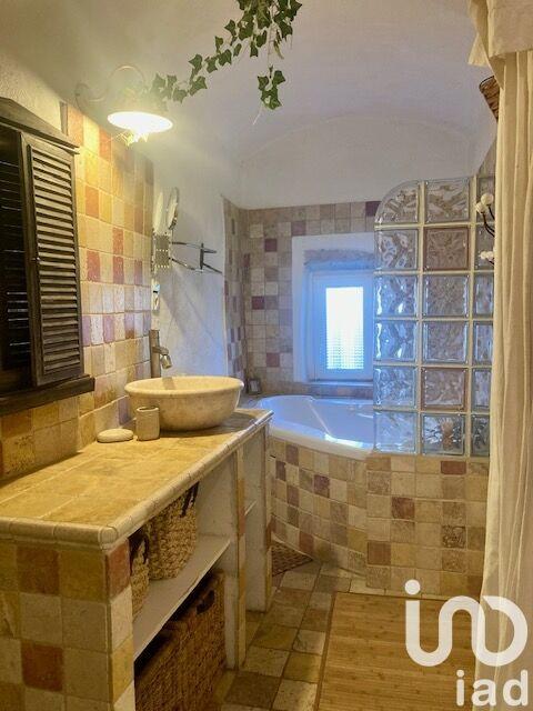 Maison de village - 433 m² - 26 pièces