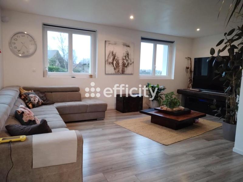 Maison - 210 m² - 8 pièces