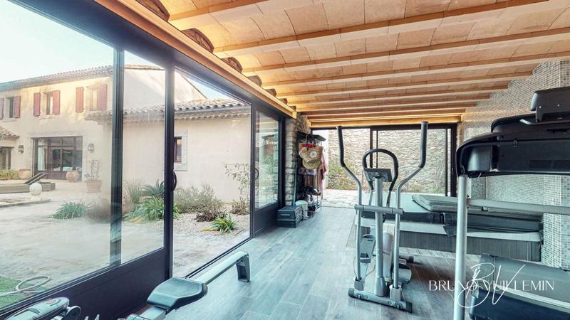 Demeure - 403 m² - 10 pièces