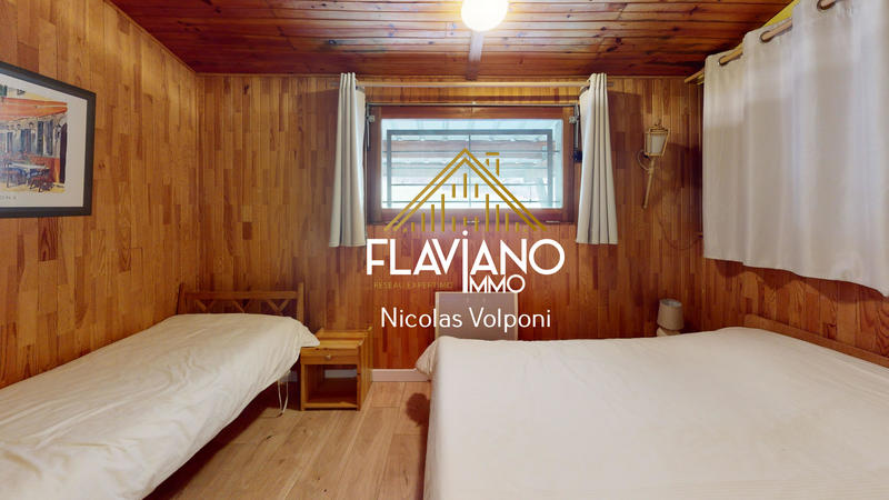 Appartement - 100 m² - 5 pièces