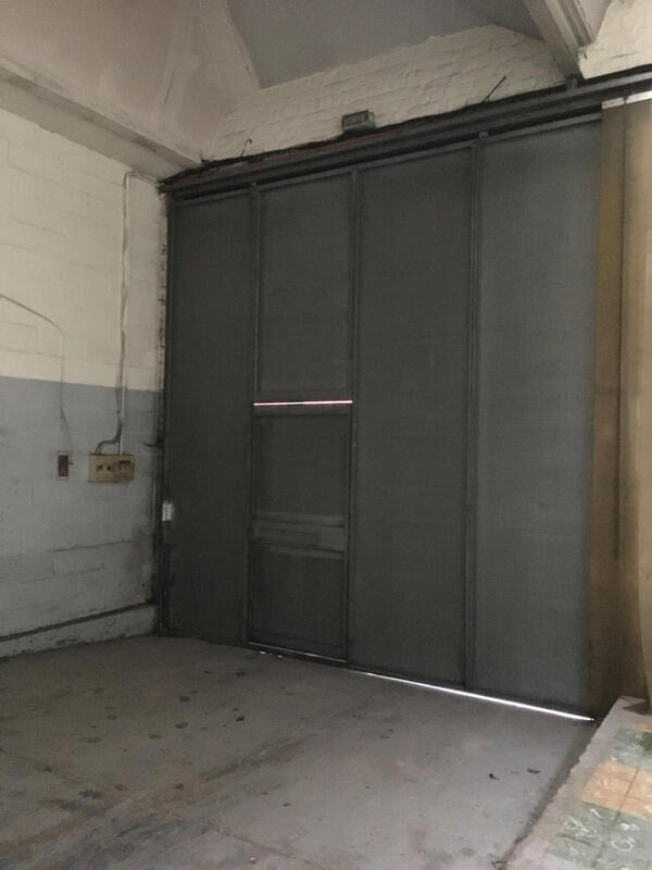 Local commercial - 1 010 m²