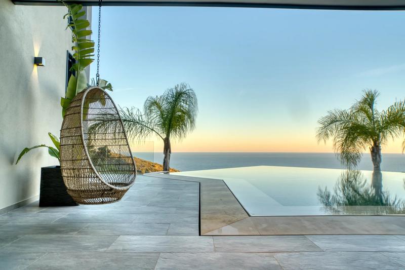 Villa - 484 m² - 12 pièces