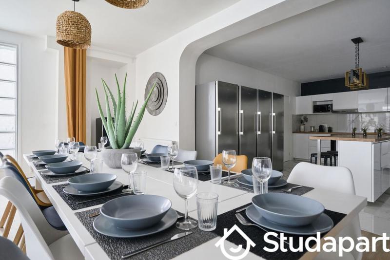 Chambre - 14 m² - 1 pièce