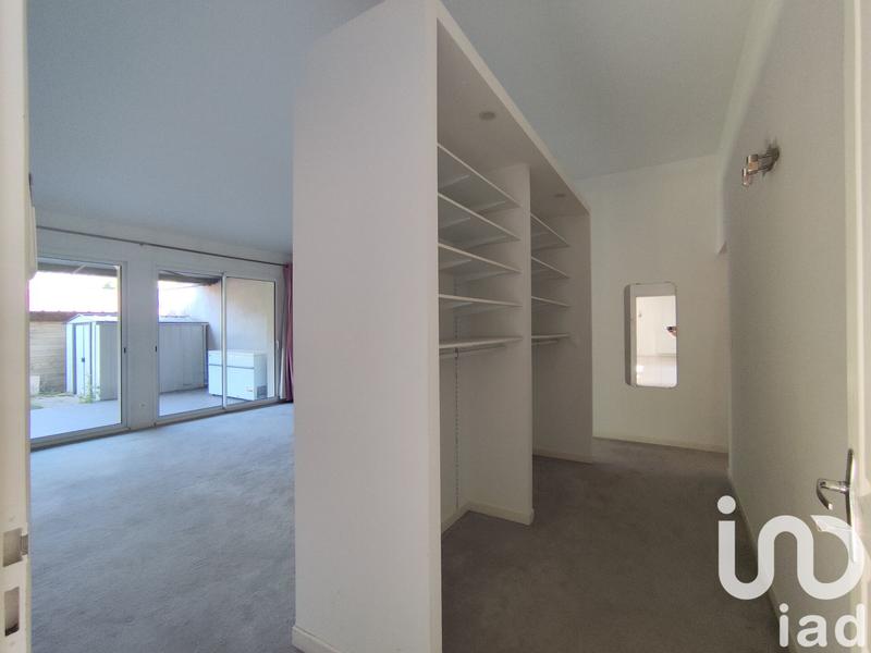 Maison - 385 m² - 5 pièces