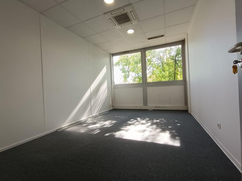 Bureau - 87 m²