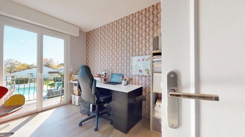 Maison - 161 m² - 7 pièces