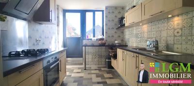 Maison - 189 m² - 6 pièces