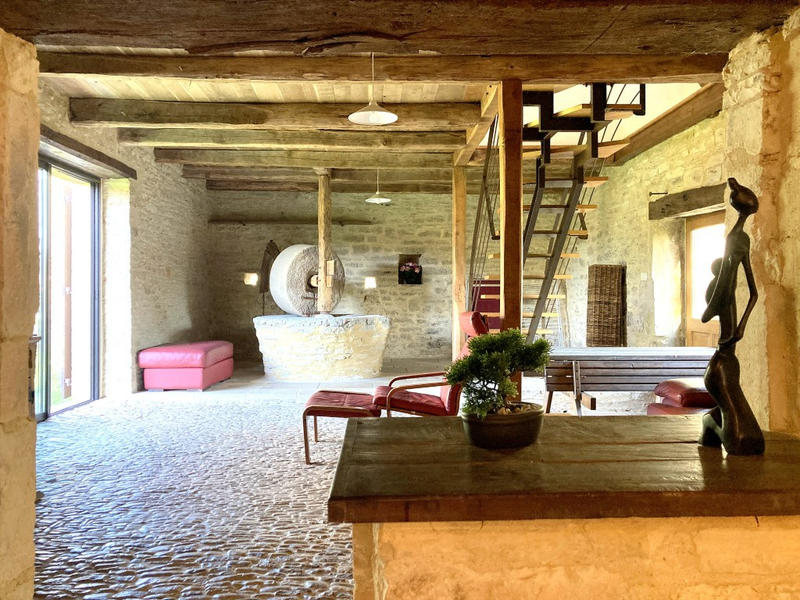 Maison - 200 m² - 7 pièces