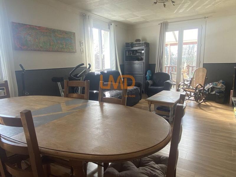 Maison - 195 m² - 8 pièces