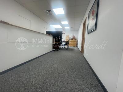 Local commercial - 342 m² - 5 pièces