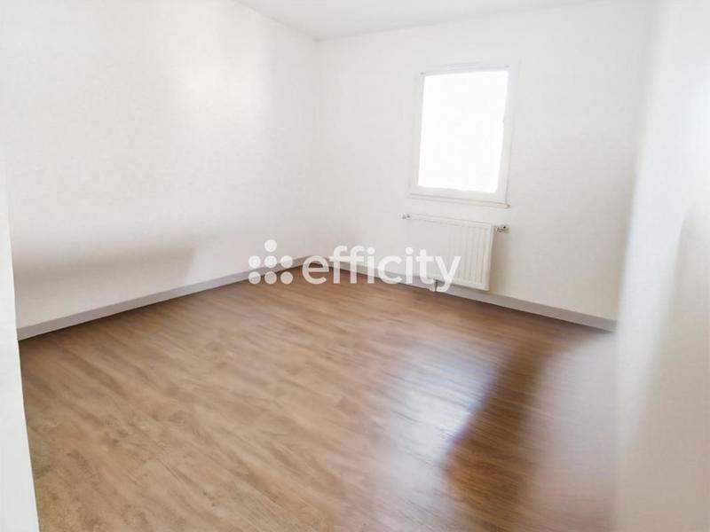 Maison - 76 m² - 4 pièces