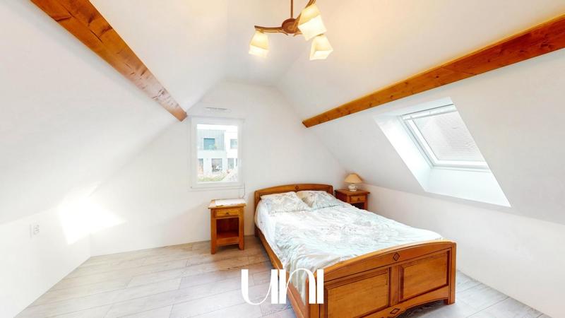 Maison - 247 m² - 7 pièces