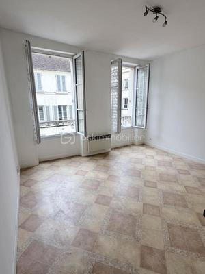 Studio - 24 m² - 1 pièce