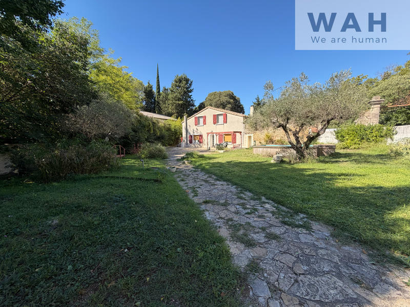 Maison - 165 m² - 7 pièces