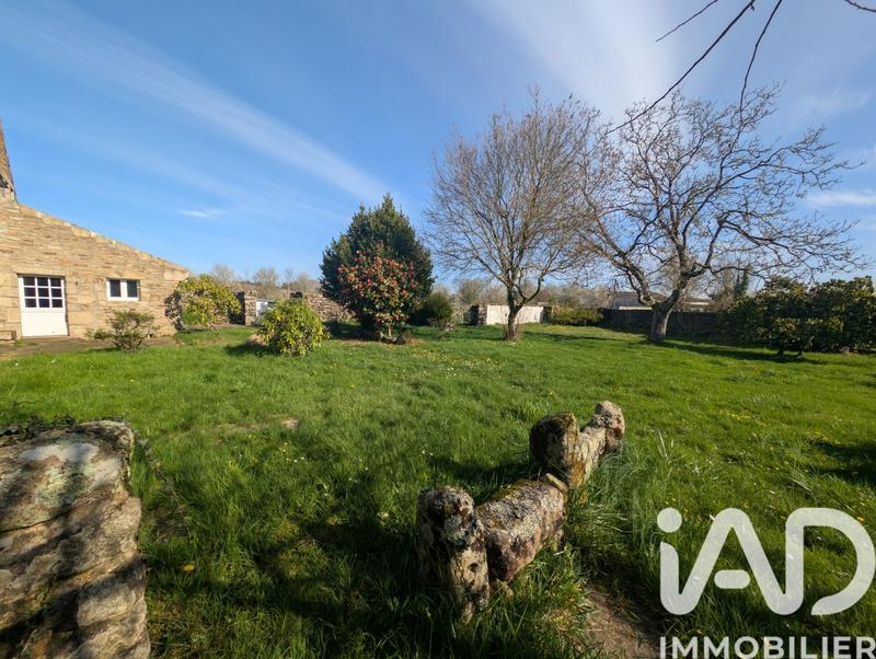 Maison - 270 m² - 8 pièces