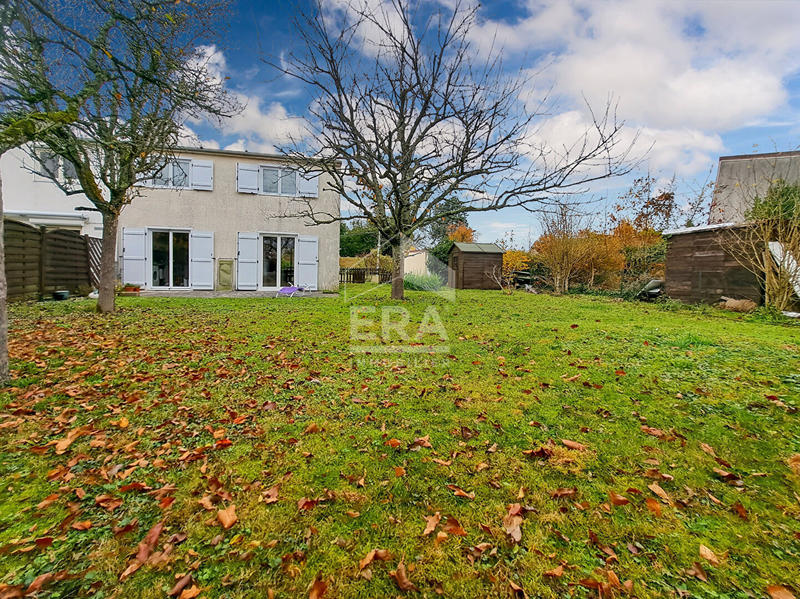 Maison - 93 m² - 4 pièces