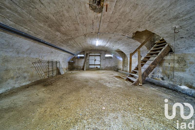 Maison - 306 m² - 13 pièces