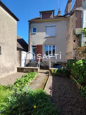 Maison - 96 m² - 5 pièces