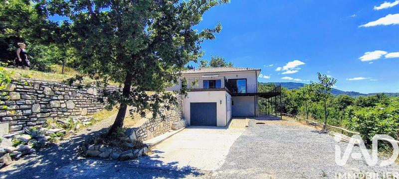 Maison - 180 m² - 6 pièces